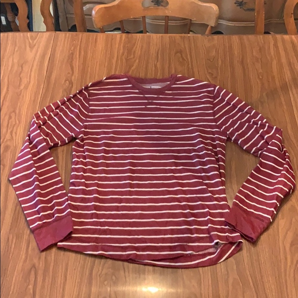 Old Navy long-sleeve Tee